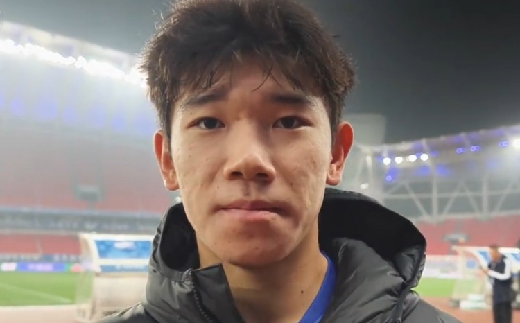 世俱杯赛程-三镇小将姜利勋：中超首秀还是有点放不开，教练一直在给我鼓励
