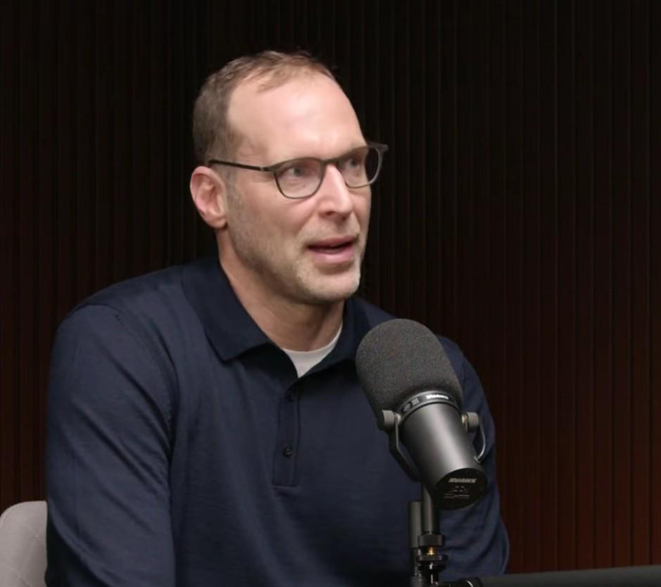 世俱杯-切赫：重伤恢复后，我更能接受失败；顶级门将决定球队上限